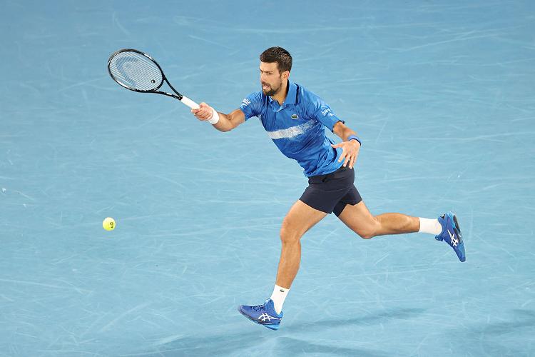 包含西班牙网球队轻取美国网球队，穆雷爆发神勇的词条