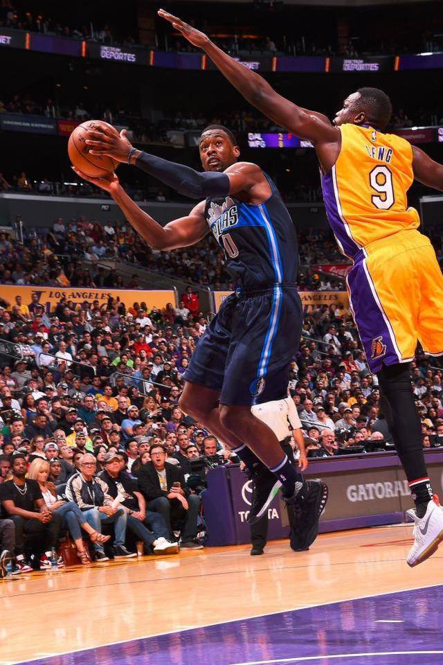 墨西哥男篮碾压尼日利亚男篮，巴恩斯高光表现