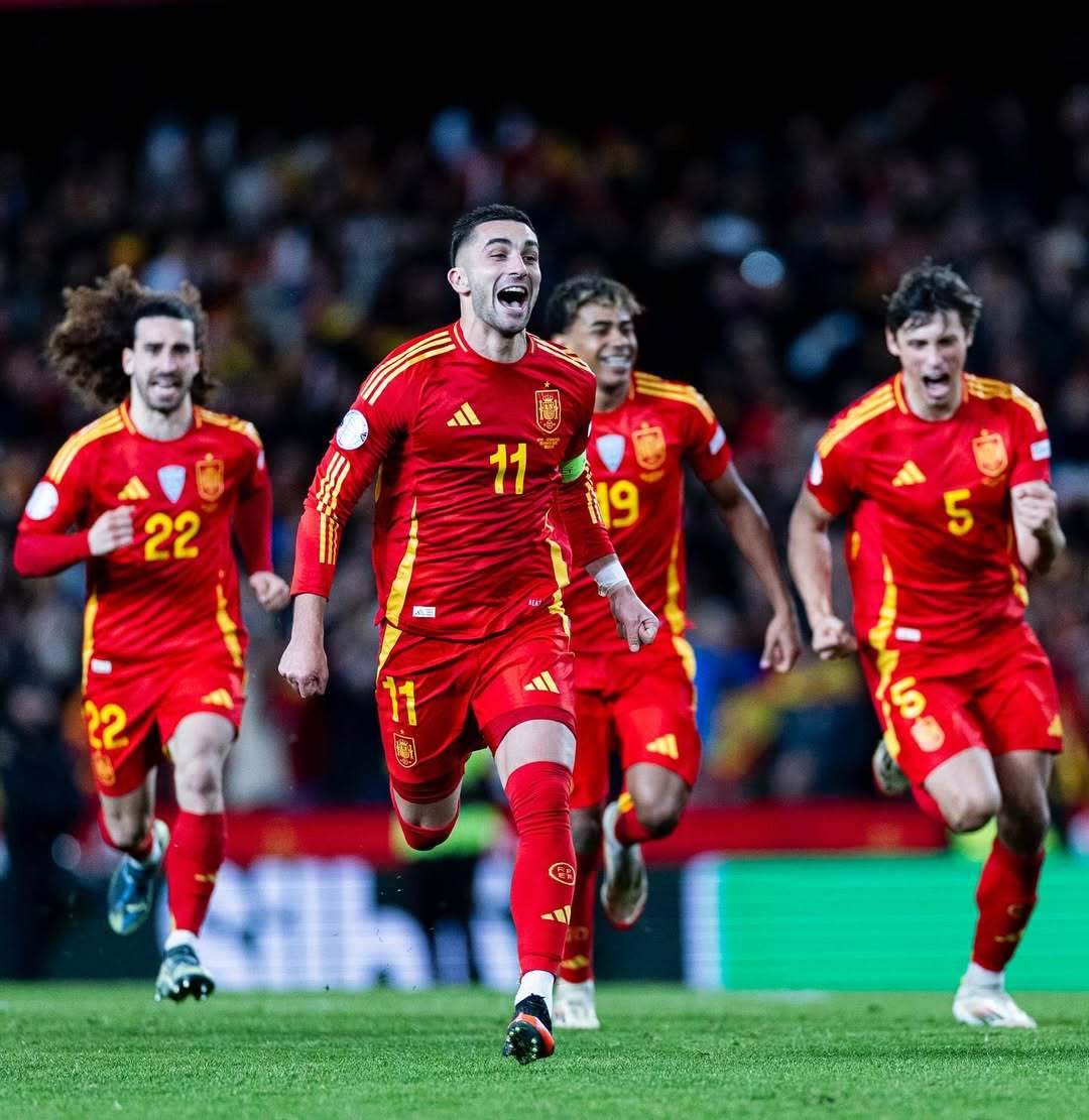 意大利爆冷中国，费兰·托雷斯统治全场