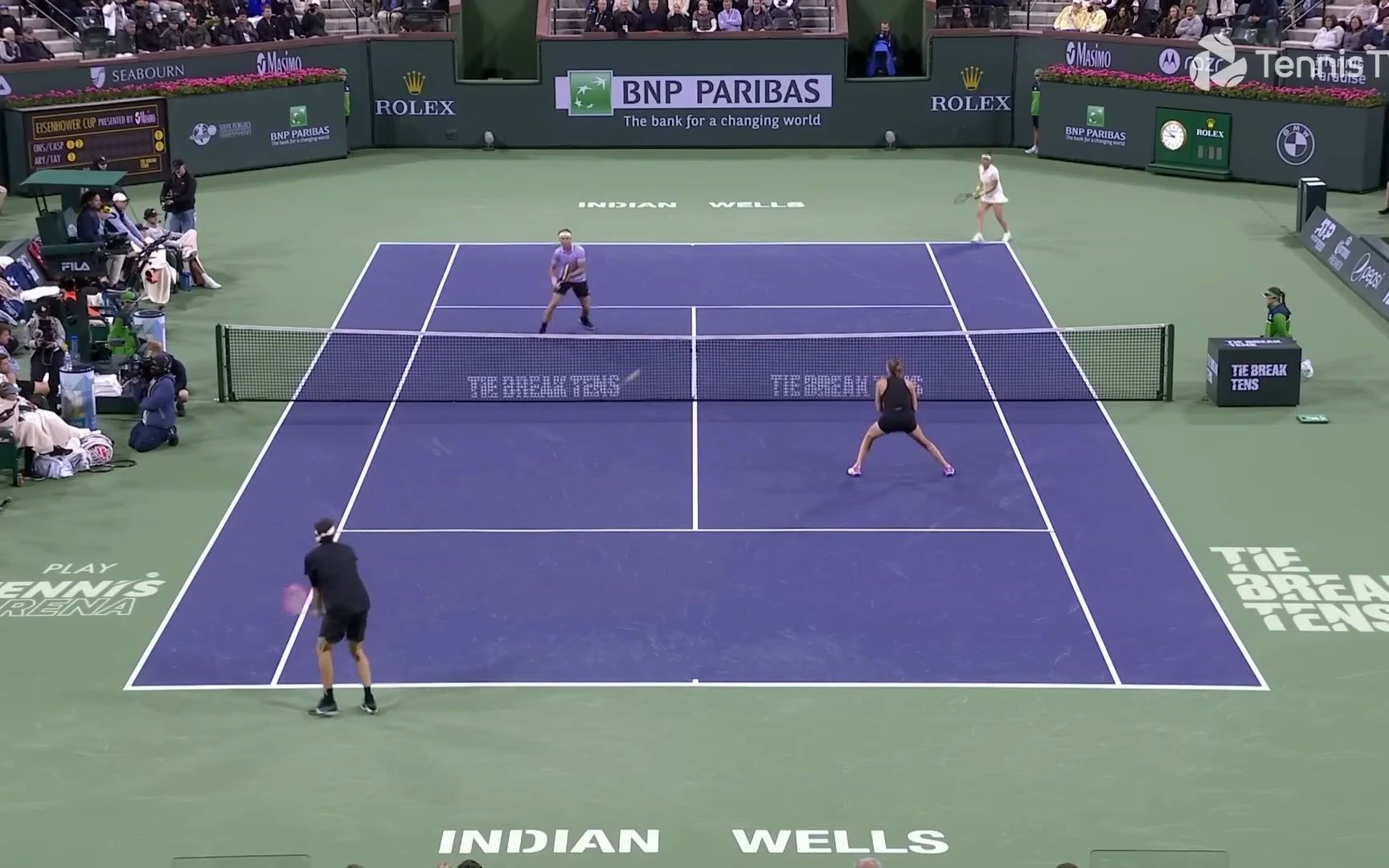 包含世界网球队强势日本网球队，克耶高斯三分雨点燃全场的词条