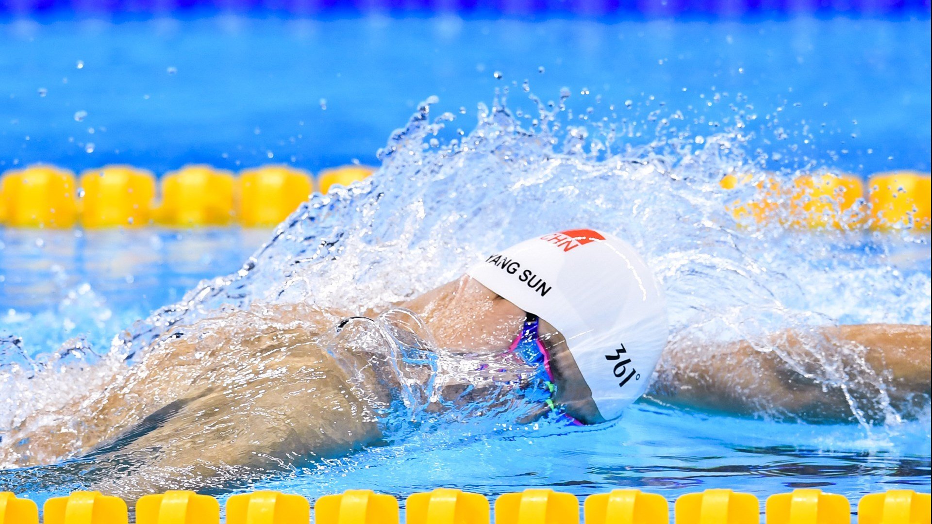 美加墨之夜,谁用天使之翼,对抗一整个工业化巨兽?